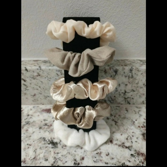 Assorted scrunchies $2 each or 5pc for $9 - Picture 5 of 10
